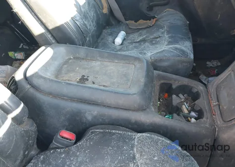 1999 Chevrolet Silverado 1500 Lt z USA, uszkodzony, nr VIN 1GCEK19T2XE148294